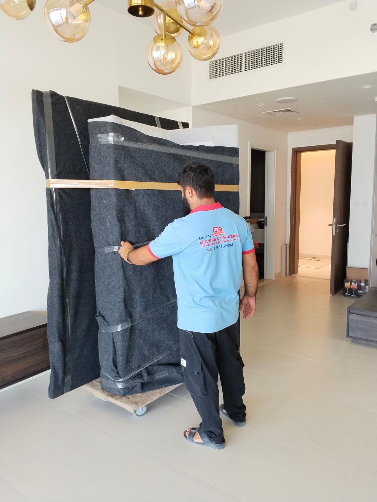 Apartment and villa moving service in Dubai